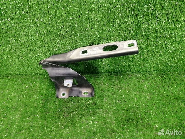 Петля капота правая Audi A5 8T