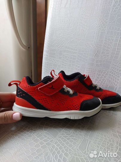 Кроссовки 27р