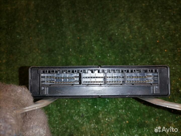 Блок управления двигателем FP3918881F Mazda Capell