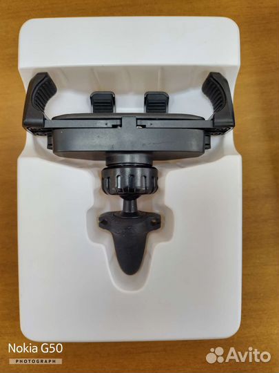 Автомобильный держатель в решётку вентиляцииНoco