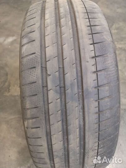 Michelin Pilot Sport 3 245/45 R19