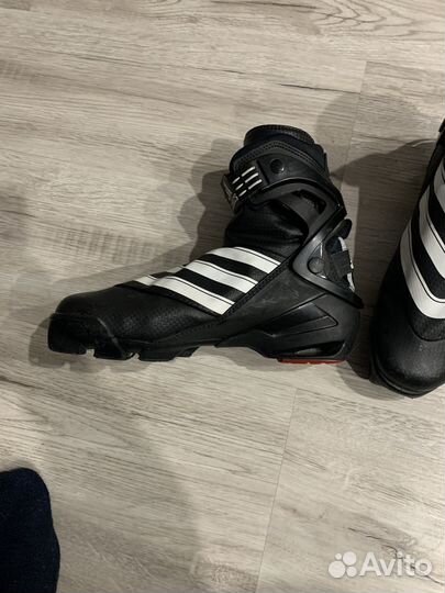 Лыжные ботинки adidas pilot sns