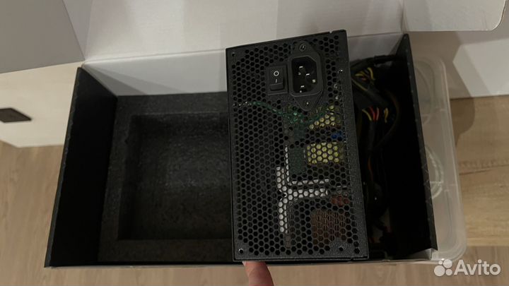 Блок питания Zalman XG 750W ZM750-XG