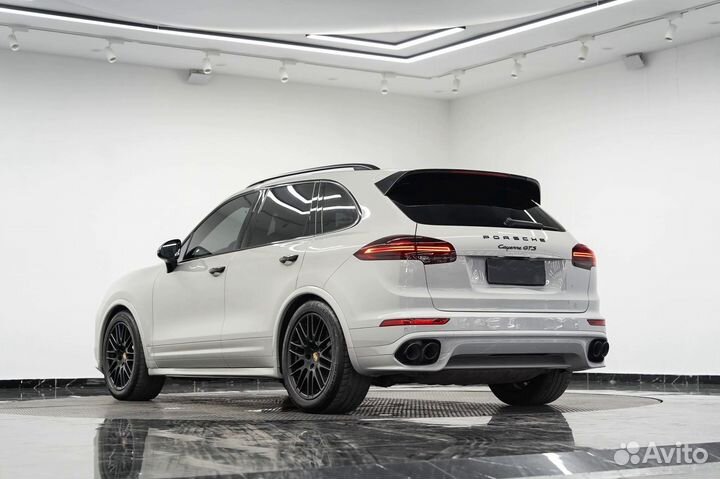 Бампер Porsche Cayenne 958.2 в стиле 2023