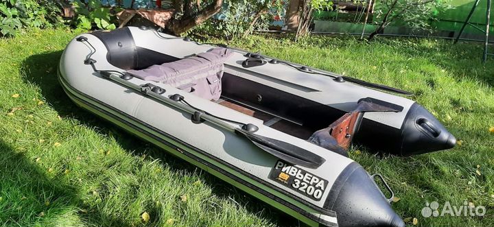 Лодка riviera 3200