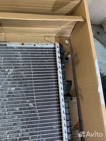 Основной радиатор охлаждения