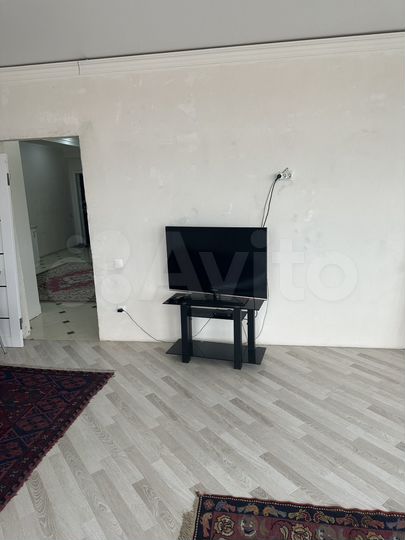 3-к. квартира, 89 м², 10/10 эт.