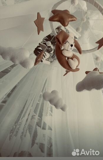 Мобиль на кроватку из фетра