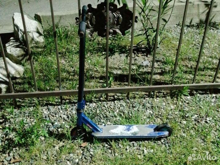 Трюковой самокат