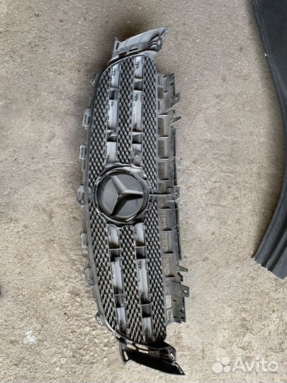 Решетка радиатора Mercedes-Benz E-Class W213