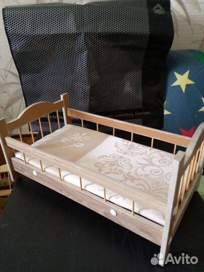 Кровать для Барби или пупсов