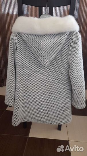 Пальто для девочки 140