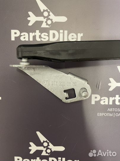 Датчик дорожного просвета A2223200989 Mercedes