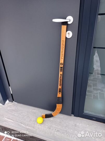 Клюшка для игры в хоккей с мячом