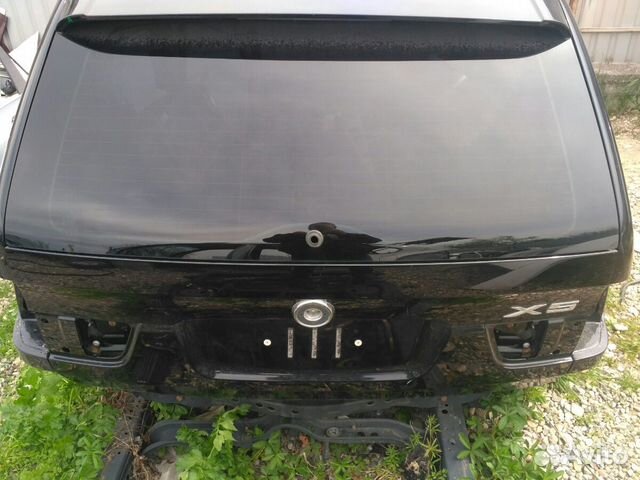 Стекло крышки багажника BMW X5 E53