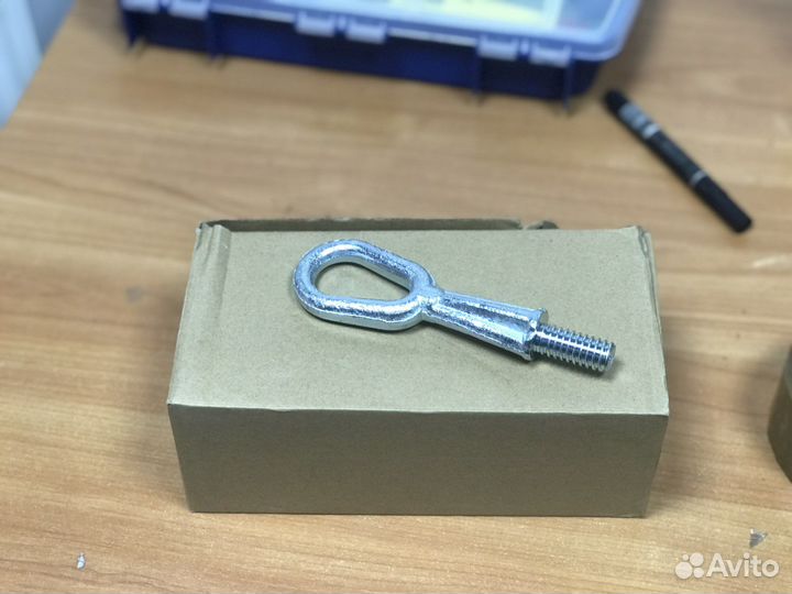 Крюк буксировочный для бмв