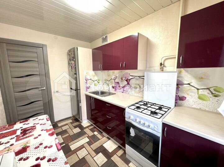 3-к. квартира, 60 м², 3/9 эт.