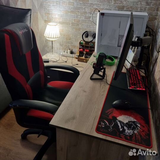 Угловой письменный стол Краст-02