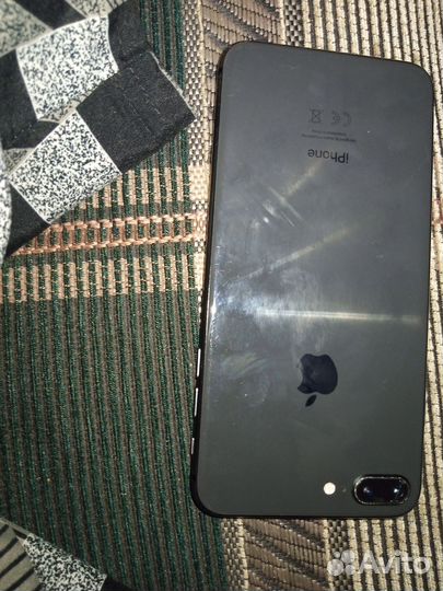 Телефон iPhone 8 plus