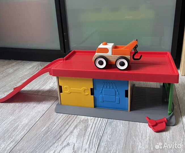 Икеа Лиллабу Гараж с эвакуатором