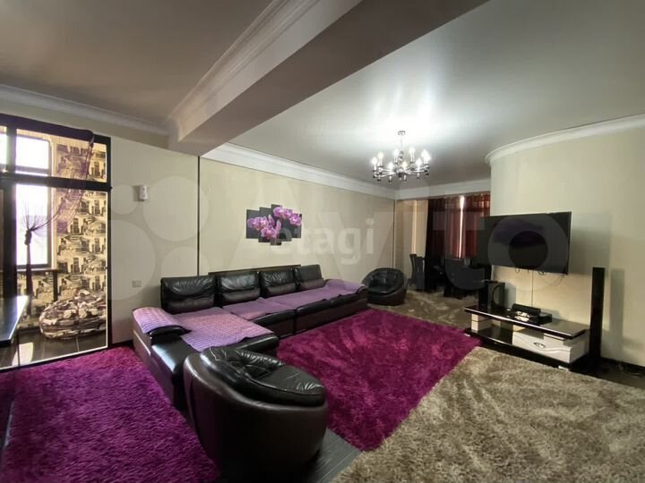 4-к. квартира, 166 м², 3/9 эт.