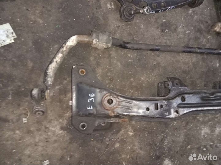 Передний подрамник бмв Е 36