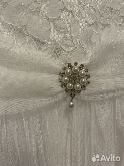 Платье белое