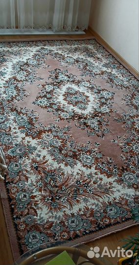 Ковер шерстяной