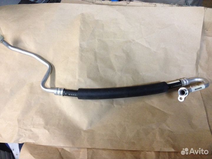 Шланг кондиционера Mitsubishi Pajero MR500896