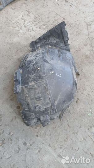 Подкрылок передний левый Mercedes GLS X166