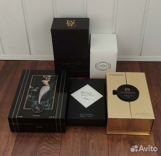 Коробки от элитного парфюма набором