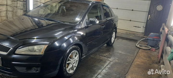 Ford Focus 1.8 МТ, 2007, 256 000 км