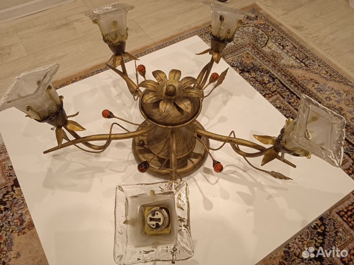 Люстра потолочная