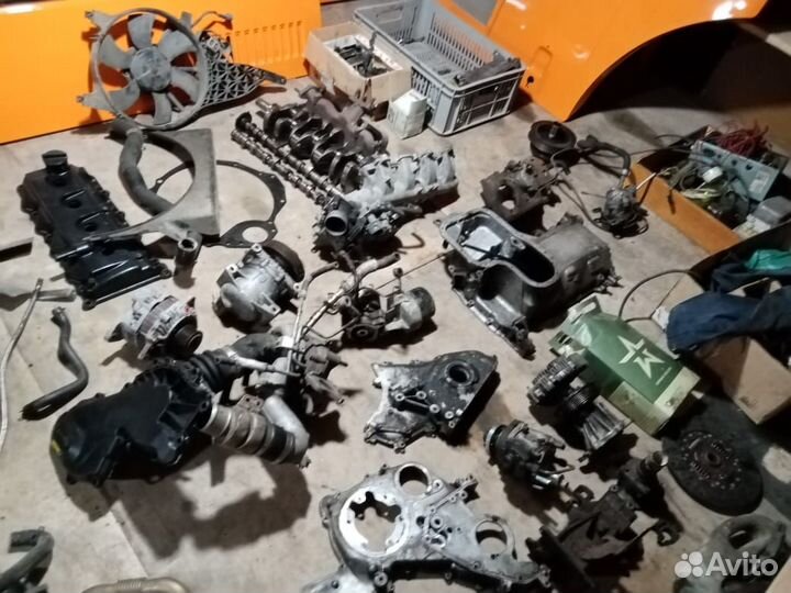 Nissan Navara 2.5d.2008г.запчасти к двигателю