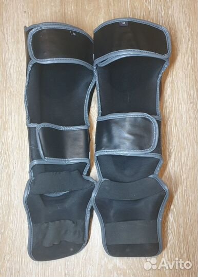 Защита голени и стопы Ringhorns Charger (Venum)