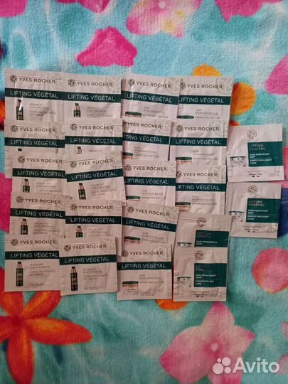 Сэмплы косметики Ив Роше