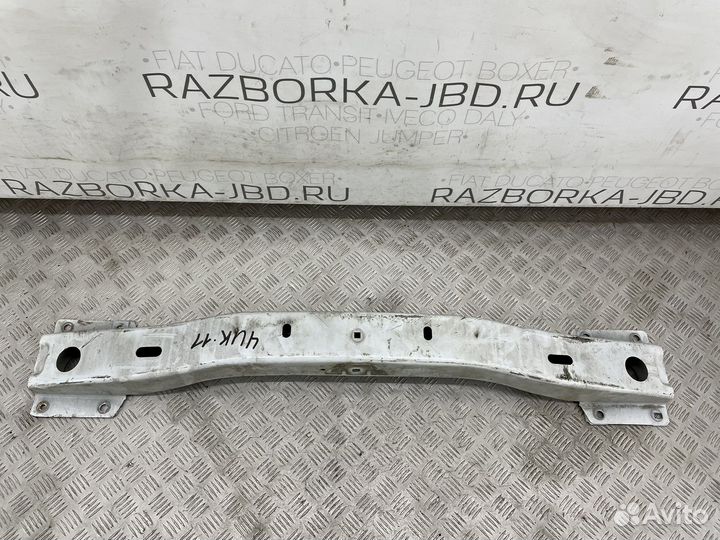 Усилитель переднего бампера renault master 3 (2010