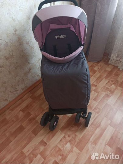 Прогулочная коляска babyton