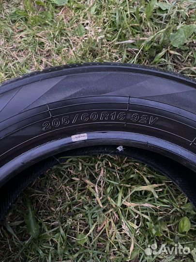 Yokohama BluEarth AE50 205/60 R16 92V