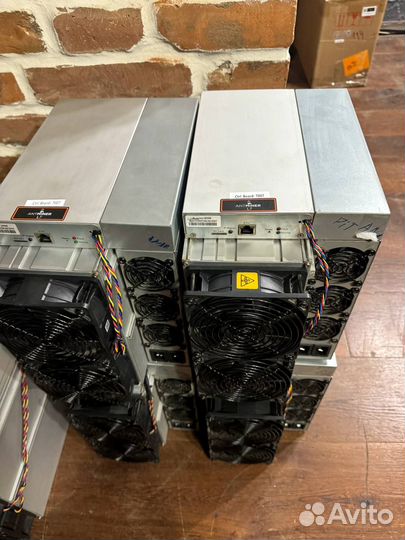 Bitmain L7 9050 mh Бу 6 месяцев