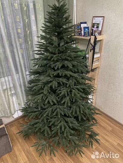 Елка искусственная