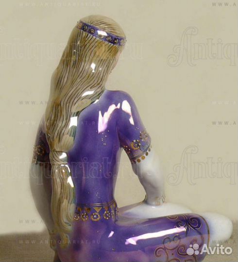 Статуэтка фарфор Нэркэс 25 см