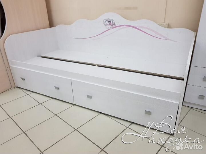 Софа фэнтези новая