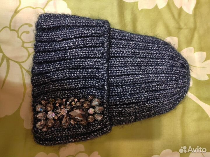 Женская шапка