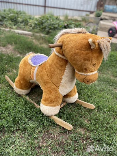 Качалка лошадь