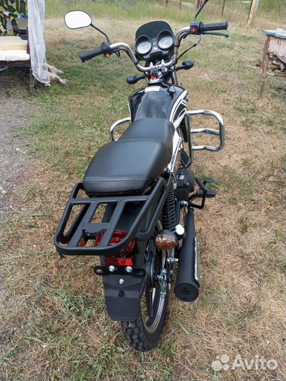 Продаю мопед