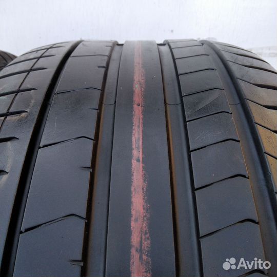 Pirelli P Zero 275/40 R19 101Y