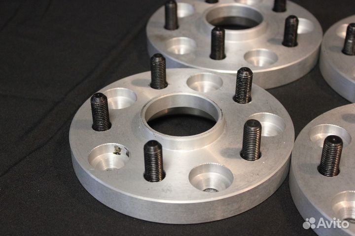 Проставки переход с 5*120 на 5*114,3 (20 мм)