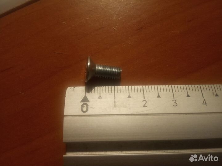 Болт длина 1.2 см