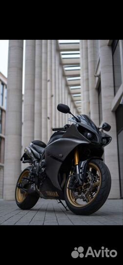 Yamaha r1